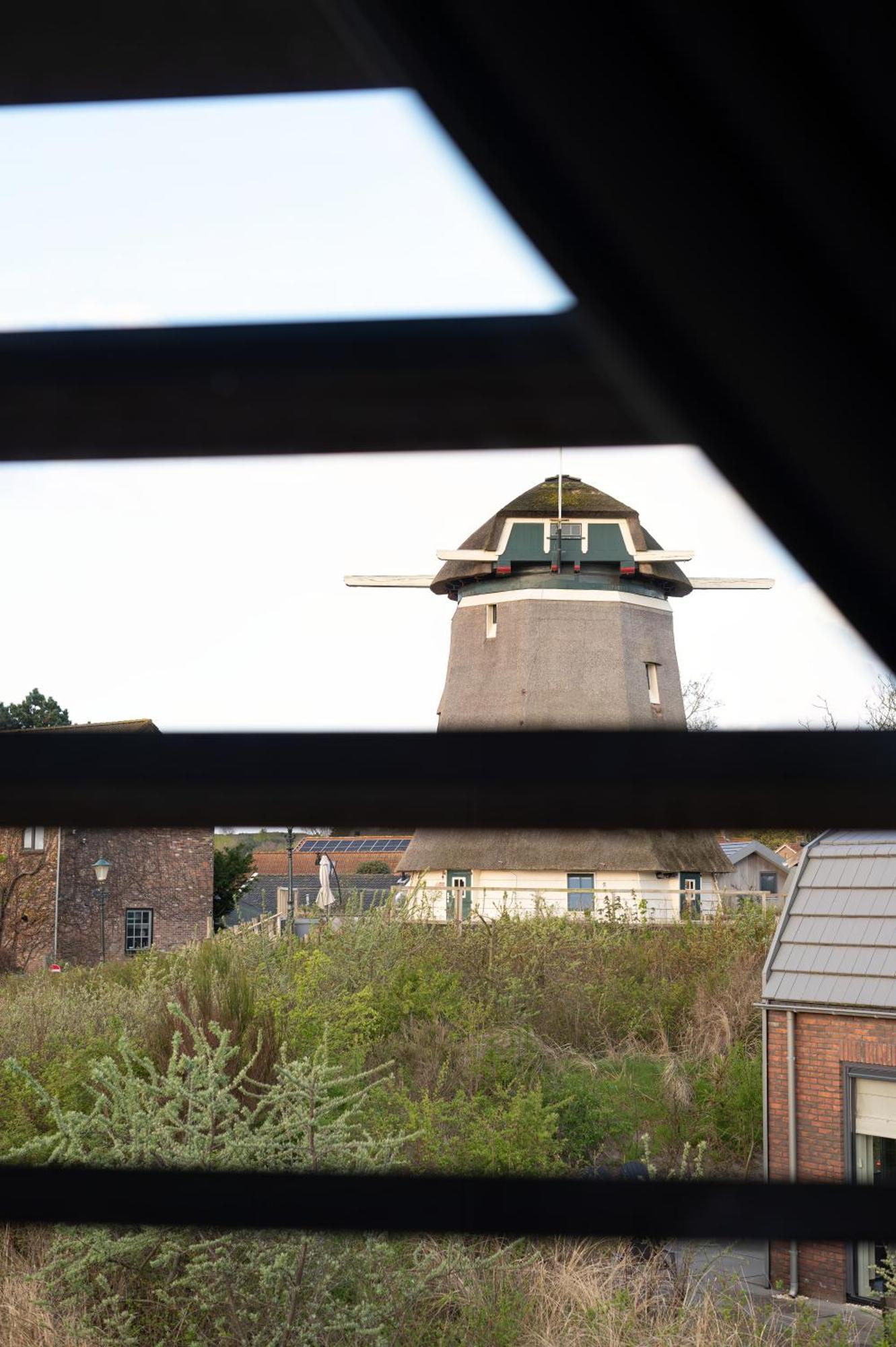 Zicht Op De Molen By Droomvilla 에그몬단덴 후에프 외부 사진
